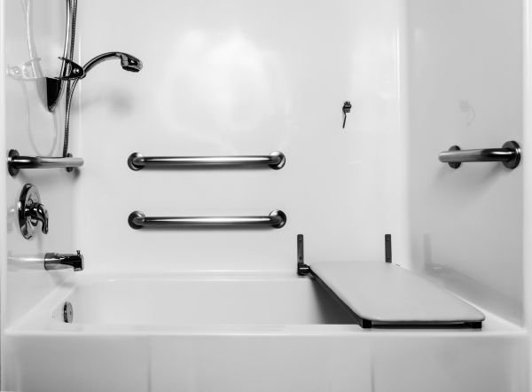 Accessible Tub Installation in Eastlake
