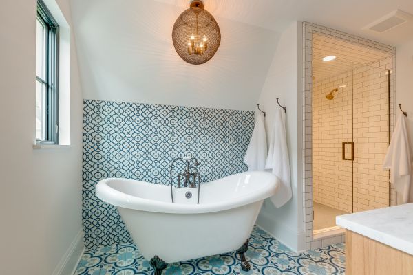 Clawfoot Tub Installation in Eastlake