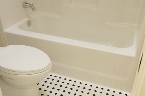 Fiberglass Tub Replacement in Eastlake